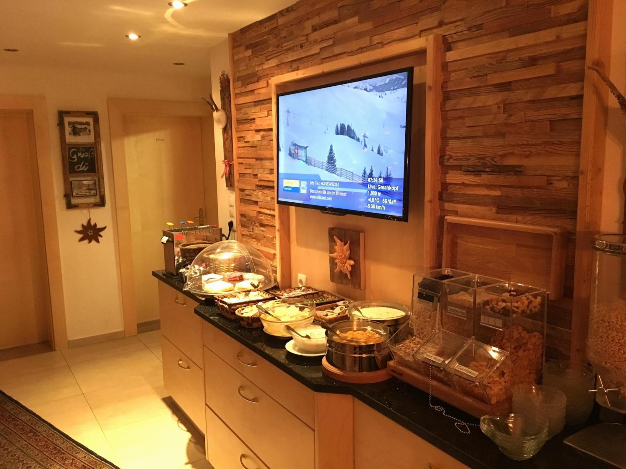 Pension Edelweiss Breitenbach am Inn Экстерьер фото