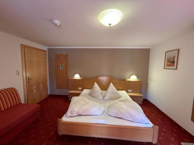 Pension Edelweiss Breitenbach am Inn Экстерьер фото