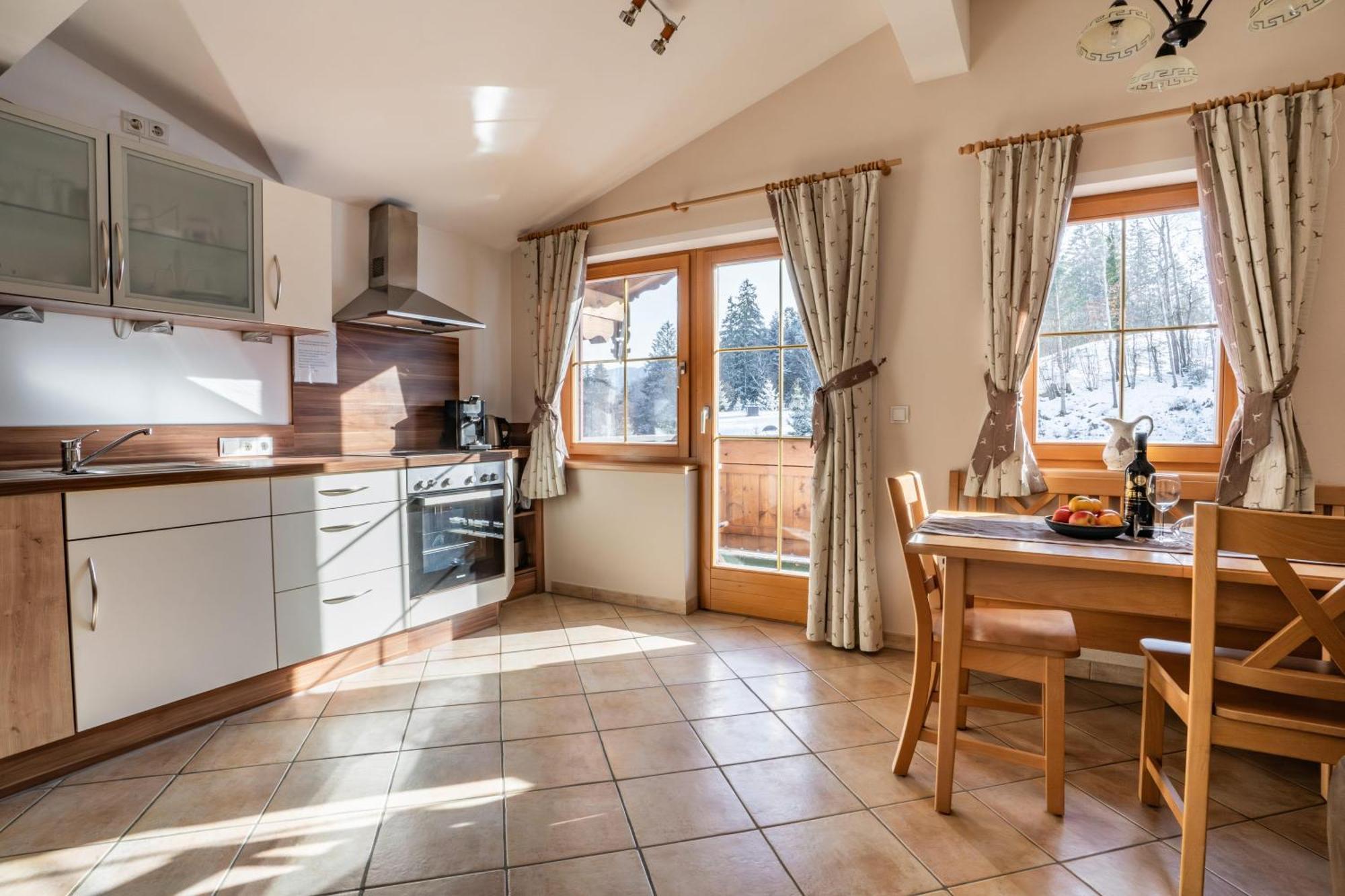 Pension Edelweiss Breitenbach am Inn Экстерьер фото