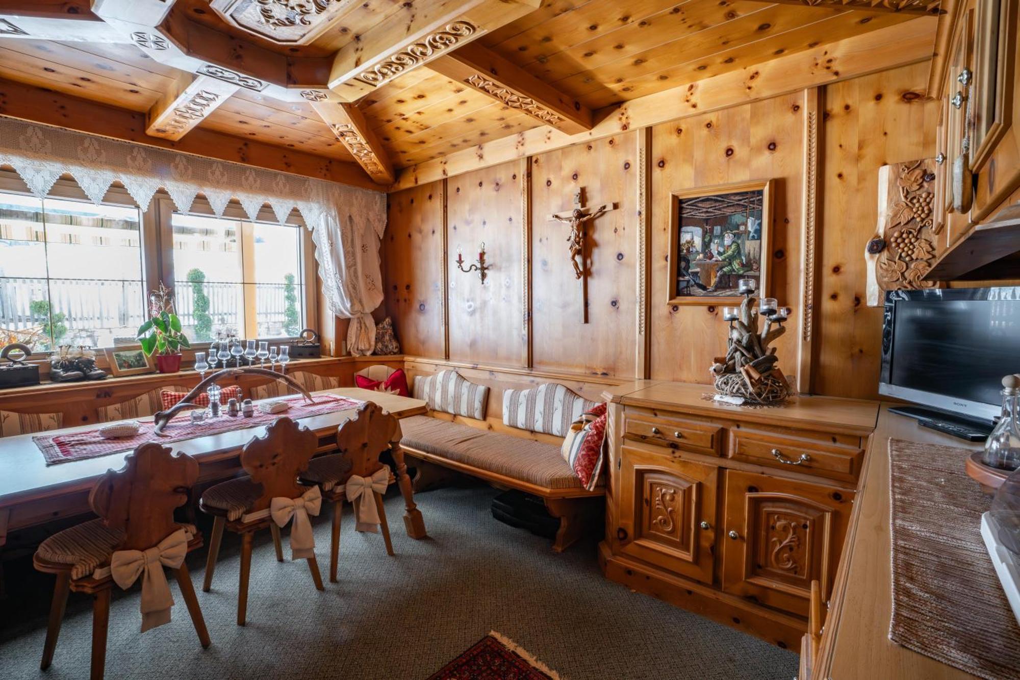 Pension Edelweiss Breitenbach am Inn Экстерьер фото